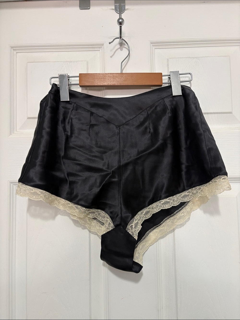 NWT Vintage Bennett Lingerie High-Waist Black Silk Boxers with Lace Trim